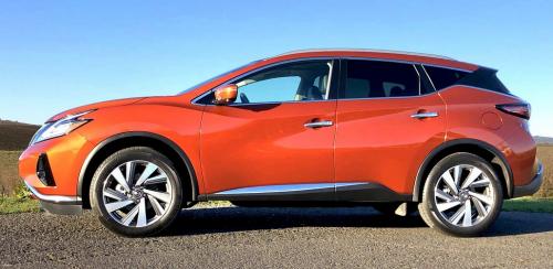 Photo of a 2019-2022 Nissan Murano in Sunset Drift Chromaflair (paint color code EBL)