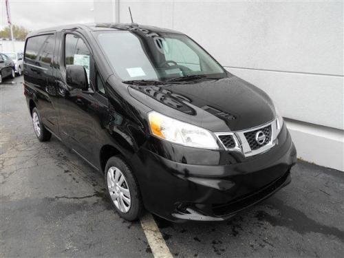 Photo of a 2013-2021 Nissan NV200 in Super Black (paint color code KH3)