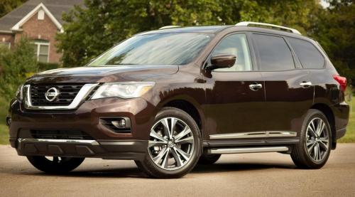 Photo of a 2019-2020 Nissan Pathfinder in Mocha Almond Pearl (paint color code CAS)