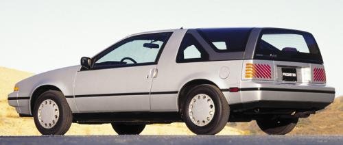 Photo of a 1988 Nissan Pulsar in Silver Frost Metallic (paint color code 549)