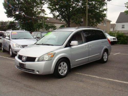 Photo of a 2009 Nissan Quest in Radiant Silver (paint color code K12)
