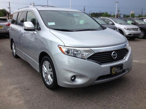 Photo of a 2015 Nissan Quest in Brilliant Silver (paint color code K23)