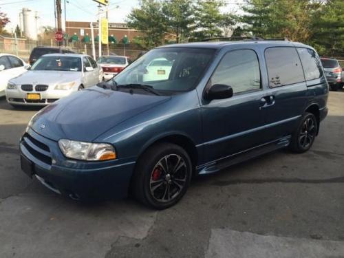 Photo of a 2001 Nissan Quest in Bermuda Blue (paint color code BX2)