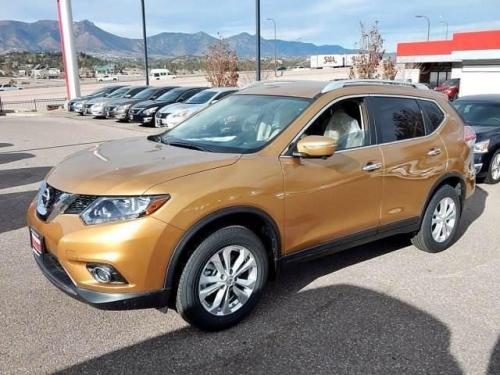 Photo of a 2014-2015 Nissan Rogue in Saharan Sun (paint color code EAP)