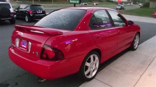Photo of a 2005-2006 Nissan Sentra in Code Red (paint color code A20)