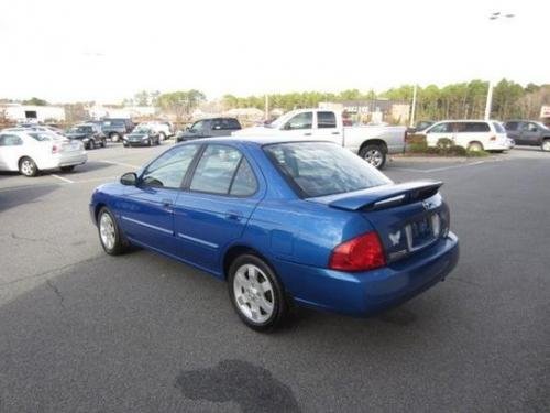 Photo of a 2005 Nissan Sentra in Sapphire Blue (paint color code B14)