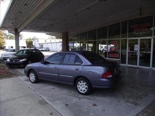 Photo of a 2000 Nissan Sentra in Deja Blue (paint color code BT1)