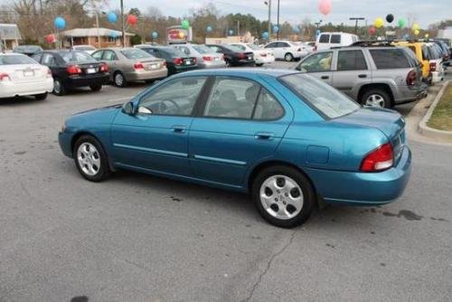 Photo of a 2002-2004 Nissan Sentra in Vibrant Blue (paint color code BY1)