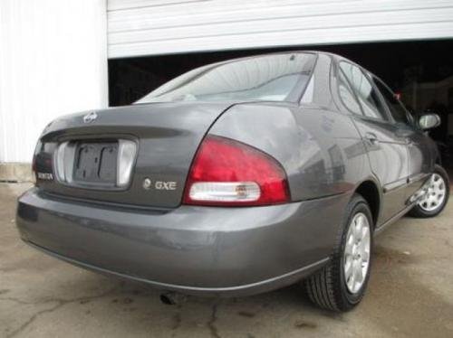 Photo of a 2001 Nissan Sentra in Granite (paint color code KV1)