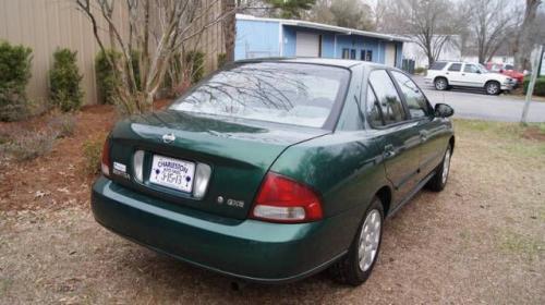 Photo of a 2002 Nissan Sentra in Mystic Green (paint color code Z13)