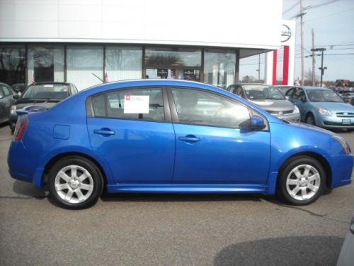 Photo of a 2009-2012 Nissan Sentra in Metallic Blue (paint color code B17