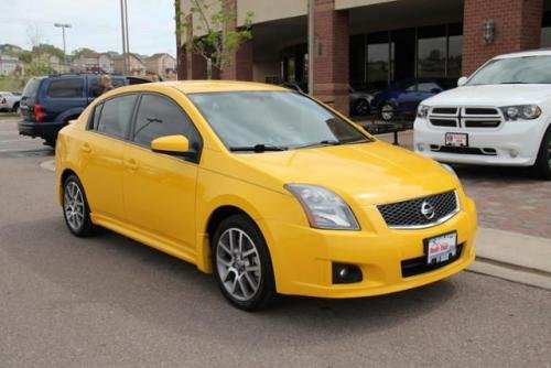 Photo of a 2007-2008 Nissan Sentra in Solar Yellow (paint color code EW3)