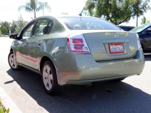 Photo of a 2008 Nissan Sentra in Metallic Jade (paint color code J40)