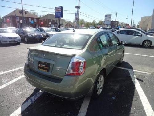 Photo of a 2007-2008 Nissan Sentra in Metallic Jade (paint color code J40)