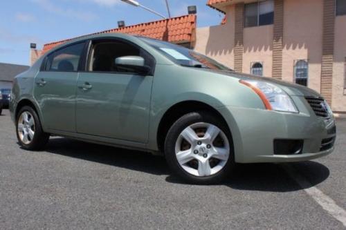 Photo of a 2007-2008 Nissan Sentra in Metallic Jade (paint color code J40)