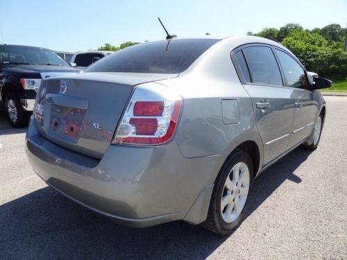 Photo of a 2007-2012 Nissan Sentra in Magnetic Gray (paint color code K36