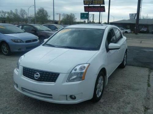 Photo of a 2007-2009 Nissan Sentra in Fresh Powder (paint color code QM1)