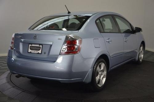 Photo of a 2009 Nissan Sentra in Arctic Blue (paint color code RAF