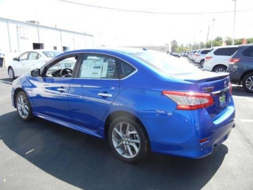 Photo of a 2013-2015 Nissan Sentra in Metallic Blue (paint color code B17)