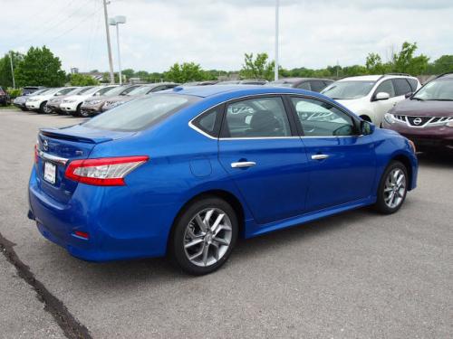 Photo Image Gallery & Touchup Paint: Nissan Sentra in Metallic Blue (B17)