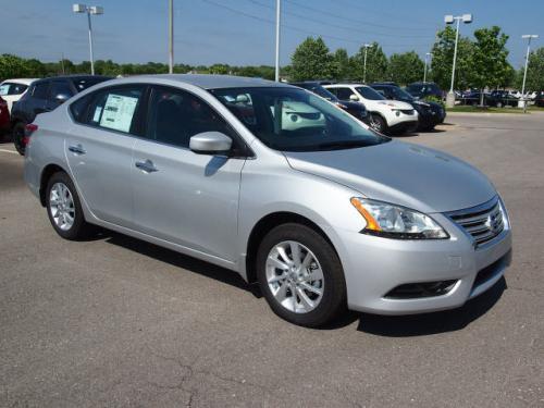 Photo Image Gallery & Touchup Paint: Nissan Sentra in Brilliant Silver ...