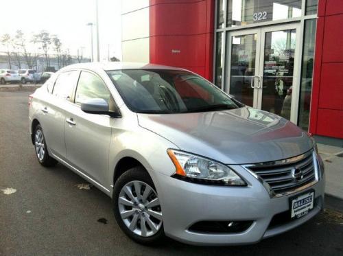 Photo Image Gallery & Touchup Paint: Nissan Sentra in Brilliant Silver ...