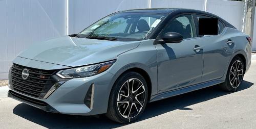 Photo of a 2024-2025 Nissan Sentra in Super Black on Atlantic Gray Metallic (paint color code XKY)