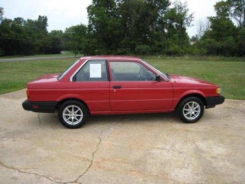 Photo of a 1987-1989 Nissan Sentra in Bright Red (paint color code 465
