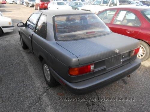 Photo of a 1993 Nissan Sentra in Slate Gray Pearl (paint color code KJ5