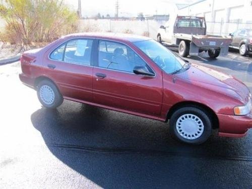 Photo of a 1998 Nissan Sentra in Cinnamon Bronze (paint color code AT1)