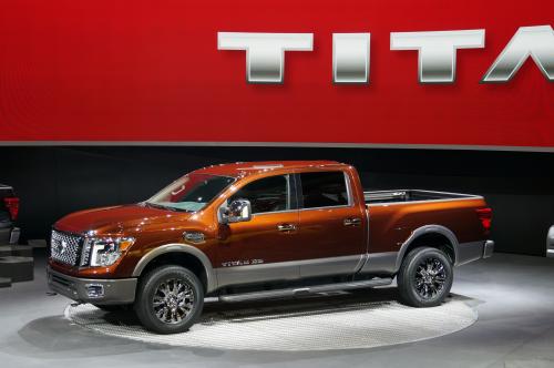 Photo of a 2016-2019 Nissan Titan in Forged Copper Metallic (paint color code CAU)