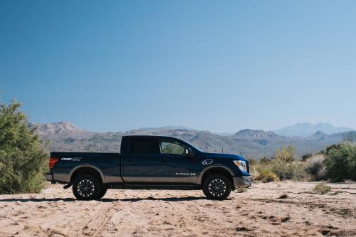 Photo of a 2023 Nissan Titan in Deep Blue Pearl (paint color code RAY)