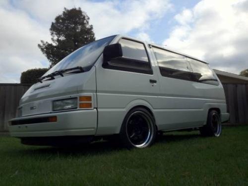Photo of a 1990 Nissan Van in Mint White (paint color code 002