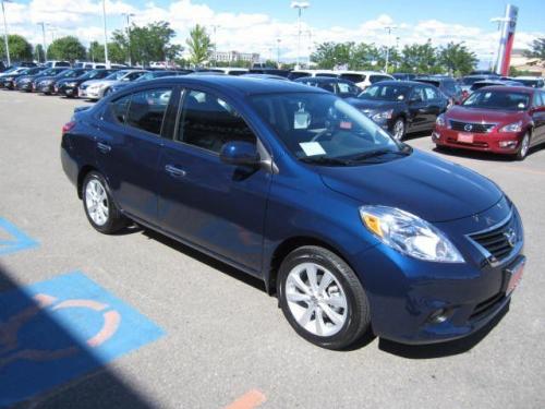 Photo Image Gallery & Touchup Paint: Nissan Versa in Blue Onyx (B23)