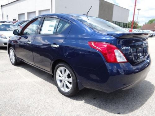 Photo Image Gallery & Touchup Paint: Nissan Versa in Blue Onyx (B23)