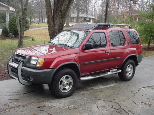 Photo of a 2001 Nissan Xterra in Salsa (paint color code AW8)