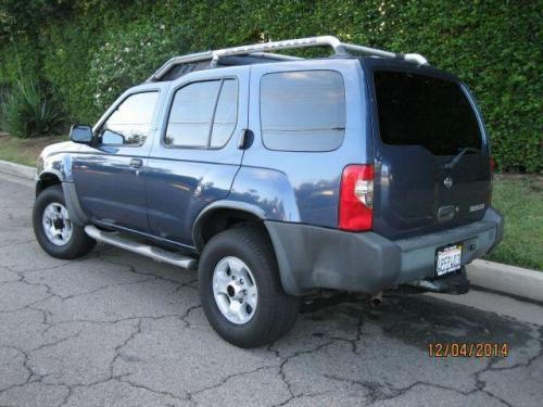 Photo of a 2000 Nissan Xterra in Denim Blue (paint color code BW2)