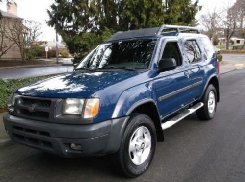 Photo of a 2001-2004 Nissan Xterra in Just Blue (paint color code BX5)