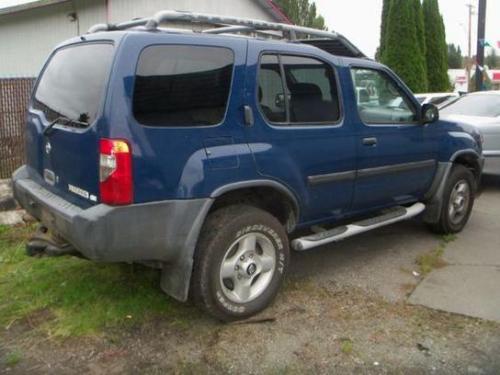 Photo of a 2001-2004 Nissan Xterra in Just Blue (paint color code BX5)