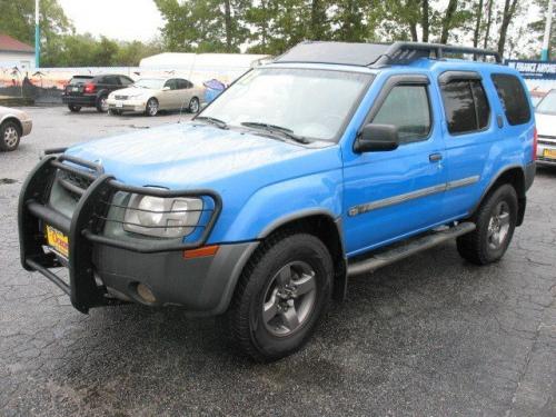 Photo of a 2002 Nissan Xterra in Shock Blue (paint color code BY2)