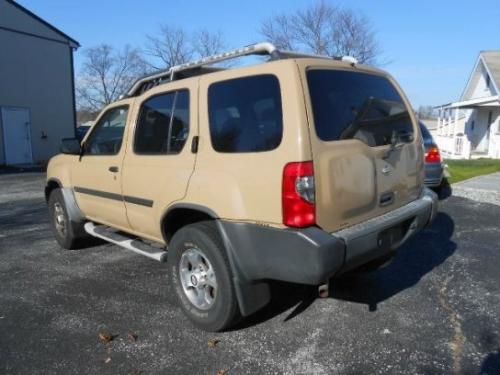 Photo of a 2001 Nissan Xterra in Khaki (paint color code CV9)