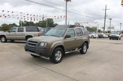 Photo of a 2001-2002 Nissan Xterra in Gold Rush (paint color code EX1)