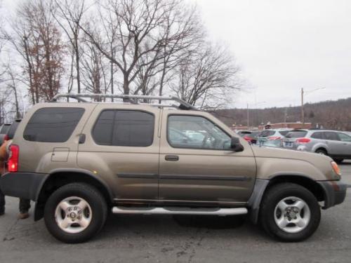 Photo of a 2001-2002 Nissan Xterra in Gold Rush (paint color code EX1)