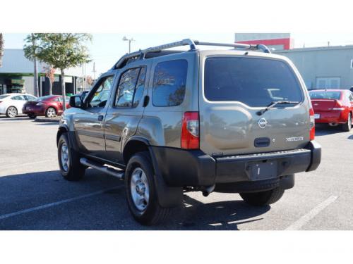 Photo of a 2001-2002 Nissan Xterra in Gold Rush (paint color code EX1)