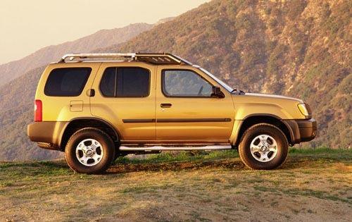 Photo of a 2000 Nissan Xterra in Trophy Bronze (paint color code YV2)