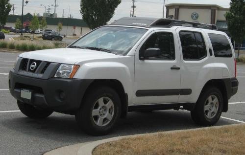 Photo of a 2005-2012 Nissan Xterra in Avalanche (paint color code QM1)
