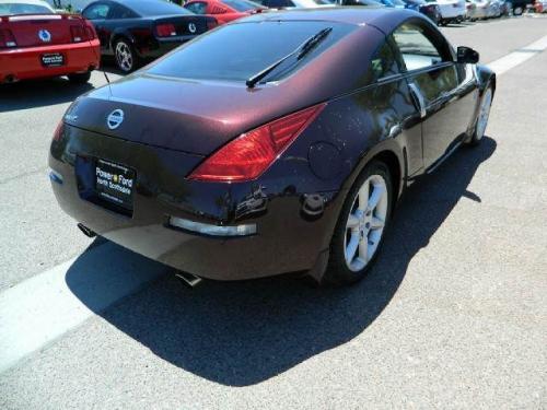 Photo of a 2003 Nissan Z in Brickyard (paint color code AX8)