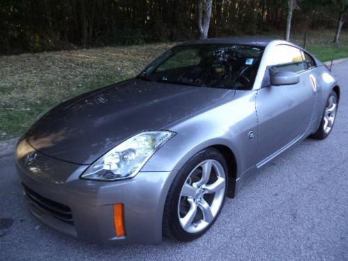 Photo Image Gallery & Touchup Paint: Nissan Z in Carbon Silver (K51)