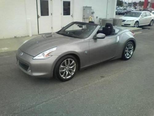 Photo of a 2009-2010 Nissan Z in Platinum Graphite (paint color code K51