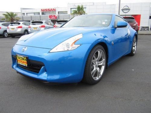 Photo of a 2009-2012 Nissan Z in Monterey Blue (paint color code RAE)